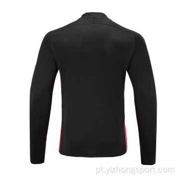 Roupa de futebol masculina preta